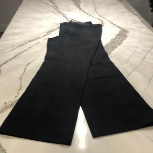 Brand new black banana republic size 12P pants for women with 4 pockets petit
